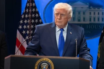 ڈونلڈ ٹرمپ کی ایران کو سخت وارننگ، ہتھیار نہ ڈالنے پر سنگین نتائج کی دھمکی