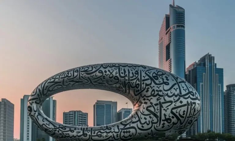 0208555متحدہ عرب امارات ہائی الرٹ پر، فضا میں خطرے کی گھنٹیاں512d98c2