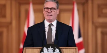 برطانیہ نے امریکا کو فوجی اڈے استعمال کرنے کی اجازت دے دی