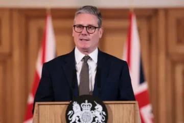 برطانیہ نے امریکا کو فوجی اڈے استعمال کرنے کی اجازت دے دی