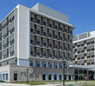 اسلام آباد سمیت کراچی، لاہور اور پشاور میں امریکی قونصل خانے بند