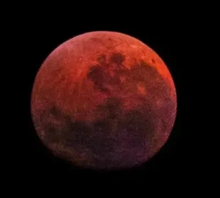 پاکستان میں سال 2026 کا پہلا مکمل چاند گرہن