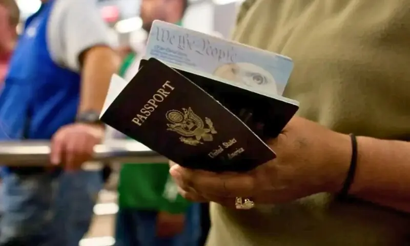 امریکی محکمہ خارجہ کی نئی ٹریول ایڈوائزری، لاہور اور کراچی سے غیر ضروری عملے کی واپسی کی ہدایت 1 امریکی محکمہ خارجہ کی نئی ٹریول ایڈوائزری، لاہور اور کراچی سے غیر ضروری عملے کی واپسی کی ہدایت