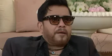 حسن جہانگیر نے اپنی زندگی کے سب سے بڑے دکھ کا انکشاف کیا 14 حسن جہانگیر نے اپنی زندگی کے سب سے بڑے دکھ کا انکشاف کیا