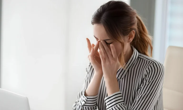 141116514آنکھوں کی خشکی صرف اسکرین کے زیادہ استعمال کی وجہ نہیں، ماہرین کی نئی تحقیق4eca8c