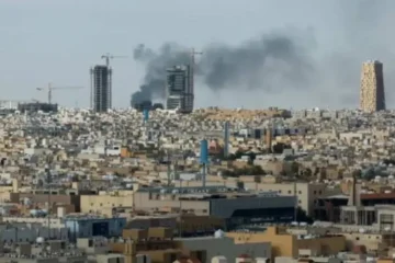 سعودی عرب میں چار ڈرون فضائی دفاعی نظام نے تباہ کر دیے 3 سعودی عرب میں چار ڈرون فضائی دفاعی نظام نے تباہ کر دیے