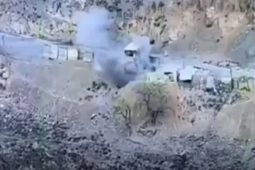 پاک فوج کی کارروائی؛ باجوڑ سیکٹر میں افغان طالبان کی پوسٹیں تباہ 3 پاک فوج کی کارروائی؛ باجوڑ سیکٹر میں افغان طالبان کی پوسٹیں تباہ