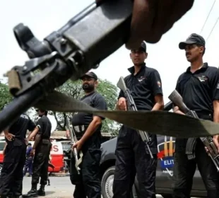 کراچی میں سی ٹی ڈی کی بڑی کارروائی، چار دہشت گرد ہلاک 9 کراچی میں سی ٹی ڈی کی بڑی کارروائی، چار دہشت گرد ہلاک