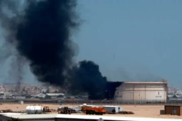 کویت میں دو آئل ریفائنریز پر ڈرون حملے، آگ پر قابو پا لیا گیا