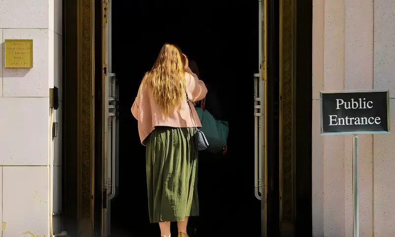 لاس اینجلس میں سوشل میڈیا لت سے متعلق بڑے مقدمے میں جیوری فیصلہ نہ کر سکی