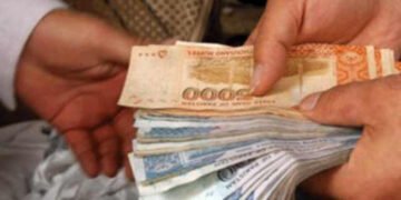 حکومت نے مراعات اور الاؤنسز کی ادائیگیاں معطل کر دیں 21 حکومت نے مراعات اور الاؤنسز کی ادائیگیاں معطل کر دیں