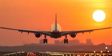 جیٹ فیول مہنگا، فضائی کرایوں میں نمایاں اضافے کا امکان