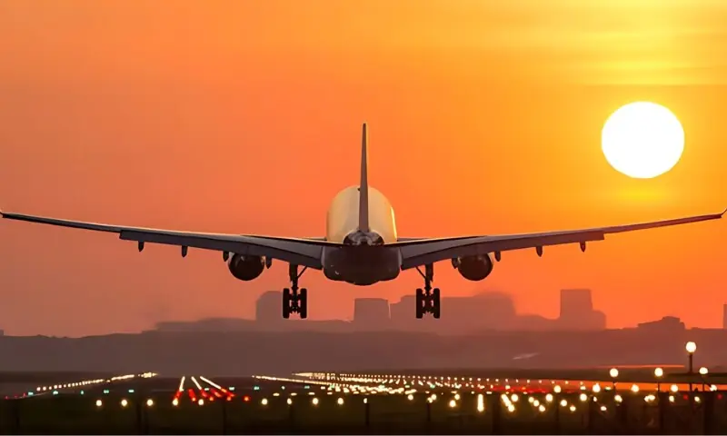 جیٹ فیول مہنگا، فضائی کرایوں میں نمایاں اضافے کا امکان