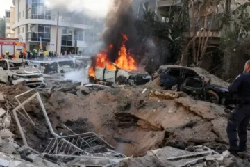 اسرائیل اور امریکہ کے ایران پر حملوں میں اضافہ، قم میں فضائی حملے میں 6 شہید