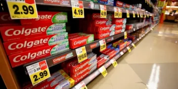 ’کِڈز‘ لیبل نے والدین کو دھوکہ دیا؟ عدالت میں کولگیٹ کو چیلنج