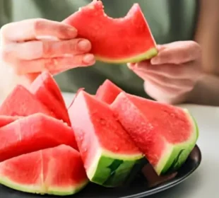 مارچ اور اپریل میں تربوز کھانے سے پہلے احتیاط کیوں ضروری ہے؟