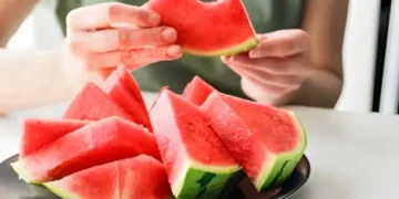 مارچ اور اپریل میں تربوز کھانے سے پہلے احتیاط کیوں ضروری ہے؟