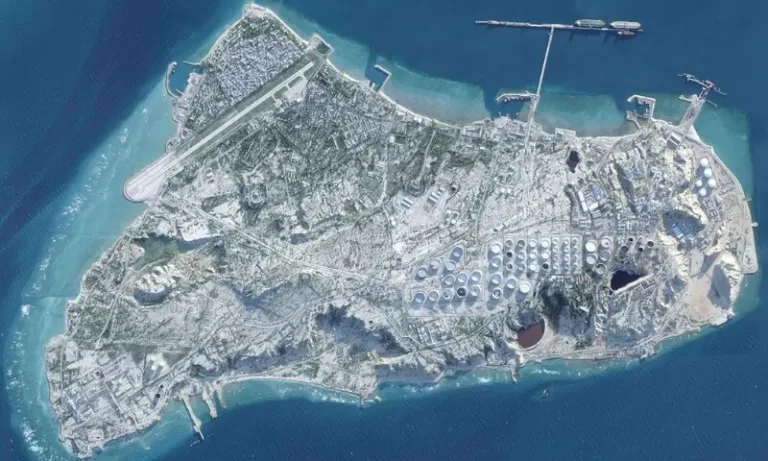 2812044ایران کے اہم جزائر اور امریکی افواج کی ممکنہ تعیناتیایران کے اہم جزائر اور امریکی افواج کی ممکنہ تعیناتی480161c7