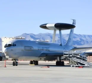 سعودی عرب میں امریکی جاسوس طیارہ ایرانی حملے میں تباہ