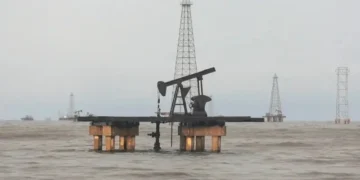 مشرقِ وسطیٰ کشیدگی، عالمی تیل قیمتوں میں بڑا اضافہ