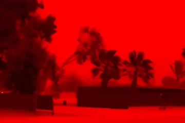 آسٹریلیا کے مغربی ساحل پر سرخ آسمان کا حیران کن منظر 2 آسٹریلیا کے مغربی ساحل پر سرخ آسمان کا حیران کن منظر