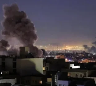 اصفہان میں دھماکے، امریکی صدر نے ویڈیو سوشل میڈیا پر شیئر کی 7 اصفہان میں دھماکے، امریکی صدر نے ویڈیو سوشل میڈیا پر شیئر کی