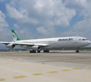 امریکی حملے میں مسافر طیارہ متاثر، انسانی امداد کا منصوبہ خطرے میں 2 امریکی حملے میں مسافر طیارہ متاثر، انسانی امداد کا منصوبہ خطرے میں