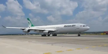 امریکی حملے میں مسافر طیارہ متاثر، انسانی امداد کا منصوبہ خطرے میں