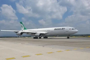 امریکی حملے میں مسافر طیارہ متاثر، انسانی امداد کا منصوبہ خطرے میں