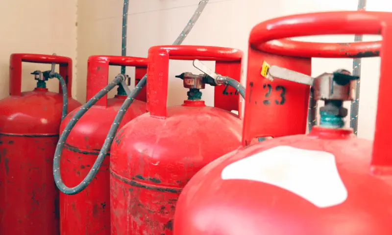 ایل پی جی کی قیمتوں میں ممکنہ اضافہ، صارفین کو مہنگائی کا خطرہ