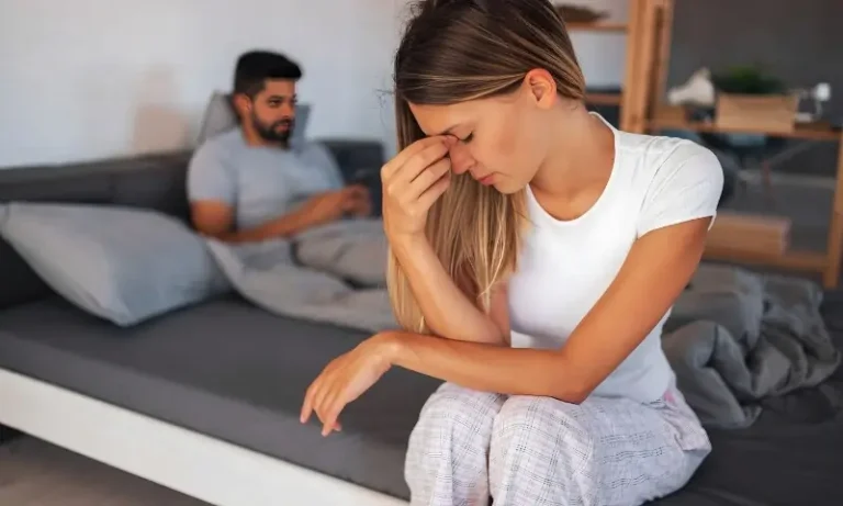 311451لوگ بار بار نقصان دہ تعلقات کی طرف کیوں کھنچے چلے جاتے ہیں؟1094bef40