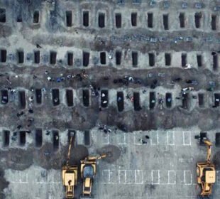 ایرانی وزیر خارجہ کا امریکی حملے پر سخت ردعمل، 160 طالبات کی قبروں کی تصویر شیئر