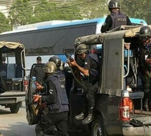 لکی مروت میں انٹیلیجنس بیسڈ آپریشن، 6 دہشتگرد ہلاک 3 لکی مروت میں انٹیلیجنس بیسڈ آپریشن، 6 دہشتگرد ہلاک