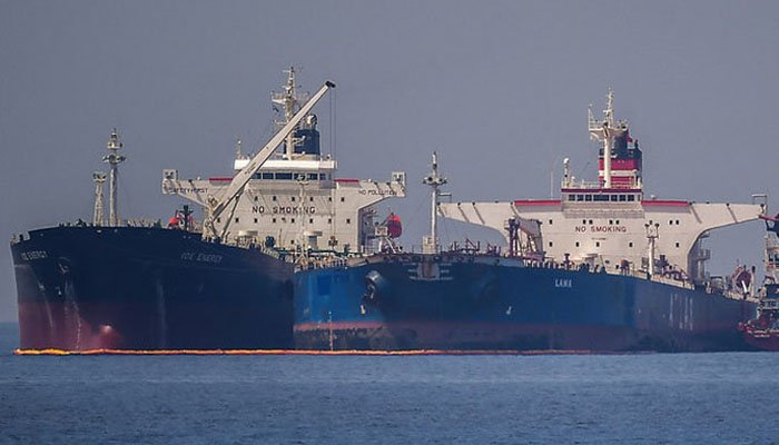 429878_2475آبنائے ہرمز کی بندش کے بعد روسی تیل کی طلب میں اضافہ376_updates
