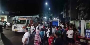 بھارت: اسپتال میں آگ لگنے سے 10 مریض جاں بحق 29 بھارت: اسپتال میں آگ لگنے سے 10 مریض جاں بحق