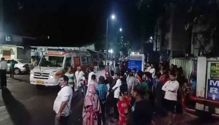 بھارت: اسپتال میں آگ لگنے سے 10 مریض جاں بحق 1 بھارت: اسپتال میں آگ لگنے سے 10 مریض جاں بحق