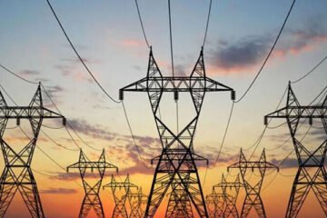 فیول ایڈجسٹمنٹ: بجلی فی یونٹ 1.64 روپے مہنگی کرنے کی تجویز