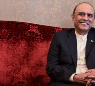 صدر آصف زرداری کا چینی سفارتخانے کا غیر اعلانیہ دورہ 6 صدر آصف زرداری کا چینی سفارتخانے کا غیر اعلانیہ دورہ