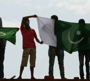 مقبوضہ کشمیر: عوام کا پاکستانی عسکری قیادت کے لیے اعتماد اور محبت کا اظہار