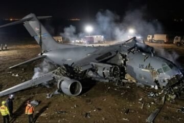 عراق میں امریکی ری فیولنگ طیارہ حادثے کا شکار، تمام عملہ ہلاک 2 عراق میں امریکی ری فیولنگ طیارہ حادثے کا شکار، تمام عملہ ہلاک