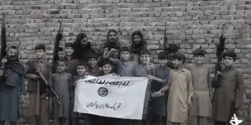 مبینہ عسکری سرگرمیوں میں بچوں کے استعمال پر سوالات اٹھ گئے 6 مبینہ عسکری سرگرمیوں میں بچوں کے استعمال پر سوالات اٹھ گئے