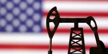 عالمی تیل کی قیمتیں 98 ڈالر فی بیرل تک پہنچ گئیں