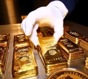 پاکستان میں سونے کی قیمتیں عالمی مارکیٹ کے اثر سے ریکارڈ سطح پر پہنچ گئیں