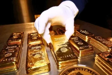 پاکستان میں سونے کی قیمتیں عالمی مارکیٹ کے اثر سے ریکارڈ سطح پر پہنچ گئیں