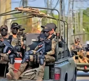 خیبر اور بنوں میں سیکیورٹی فورسز کی کارروائی، 13 دہشت گرد ہلاک 6 خیبر اور بنوں میں سیکیورٹی فورسز کی کارروائی، 13 دہشت گرد ہلاک