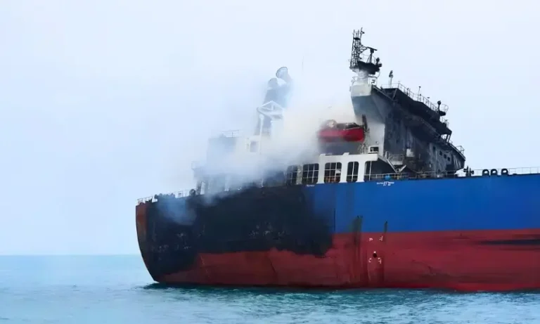 01131خلیج میں کشیدگی: قطر اور کویت میں میزائل اور ڈرون حملے1286831711