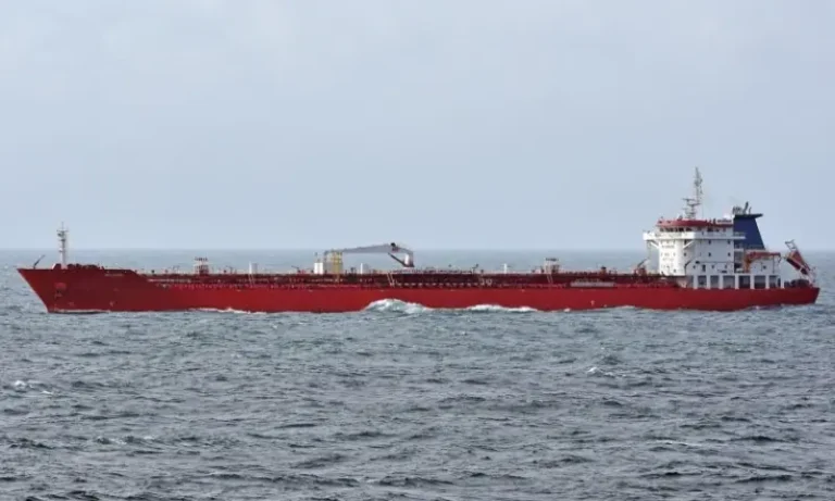 14111604رچ اسٹاری ٹینکر خلیج سے نکلنے والا پہلا پابندی زدہ جہاز بن گیا3abe874