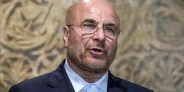 ایران کا امریکا کو انتباہ: آبنائے ہرمز بند کرنے کی دھمکی