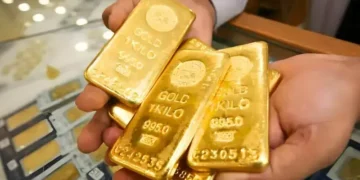 سونے کی قیمت میں بڑا اضافہ، فی تولہ 4500 روپے مزید بڑھ گیا