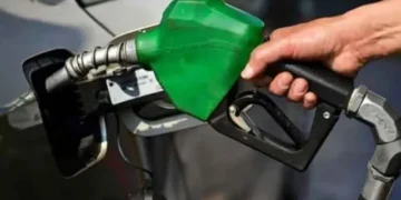 لائٹ ڈیزل کی قیمت میں 70 روپے سے زائد کمی